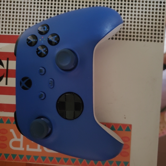 Xbox one and Tv - Picture 4 of 4